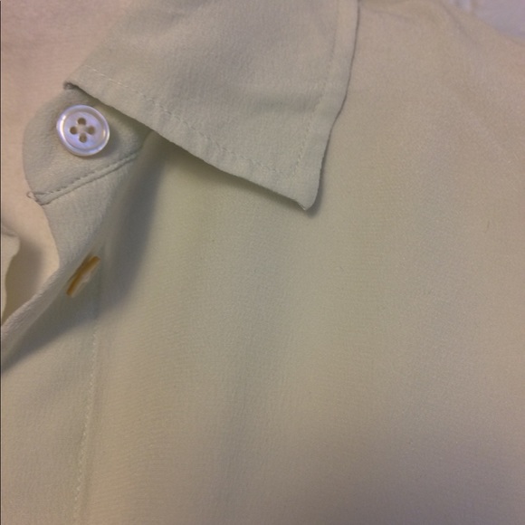 everlane soft silk blouse button down pale green size 0 - Picture 3 of 7